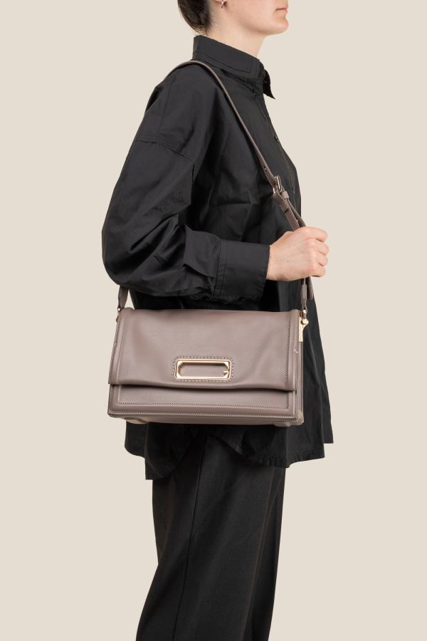 3251 Vitello Soft Taupe 114 Gironacci handcrafted bag, handcrafted leather bag, handcrafted bag, Made in Italy handcrafted bag, 3251 Vitello Soft Taupe 114