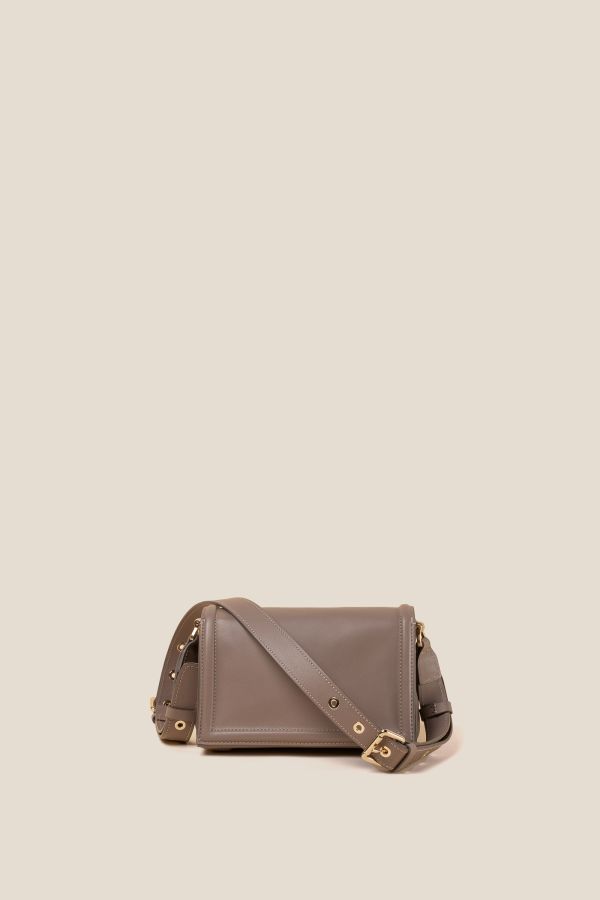 3250 Vitello Soft Taupe 114 leather bag, handcrafted bag, Gironacci leather bag, Made in Italy leather bag, 3250 Vitello Soft Taupe 114