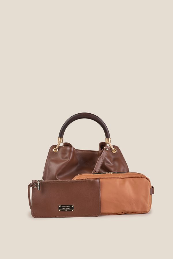 handcrafted leather bag, handcrafted bag, Gironacci handcrafted bag, Made in Italy handcrafted bag, 3460 Vitello Soft Brandy 177
