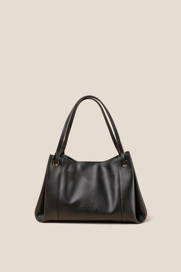 Gironacci handcrafted bag, handcrafted leather bag, handcrafted bag, Made in Italy handcrafted bag, 3351 Vitello Soft Nero