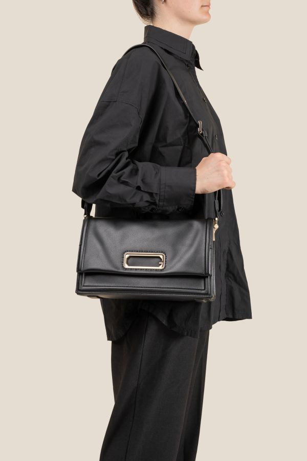 3251 Vitello Soft Nero handcrafted leather bag, handcrafted bag, Gironacci handcrafted bag, Made in Italy handcrafted bag, 3251 Vitello Soft Nero