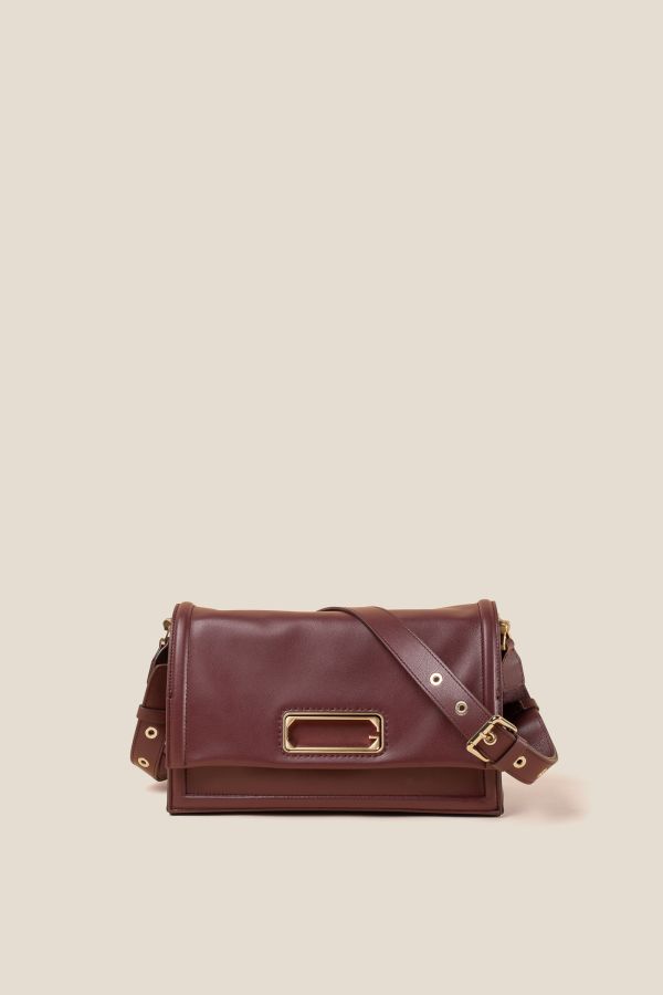 Gironacci handcrafted bag, handcrafted leather bag, handcrafted bag, Made in Italy handcrafted bag, 3251 Vitello Soft Amarena 364