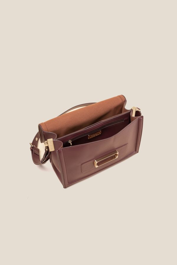 3251 Vitello Soft Amarena 364 Gironacci handcrafted bag, handcrafted leather bag, handcrafted bag, Made in Italy handcrafted bag, 3251 Vitello Soft Amarena 364