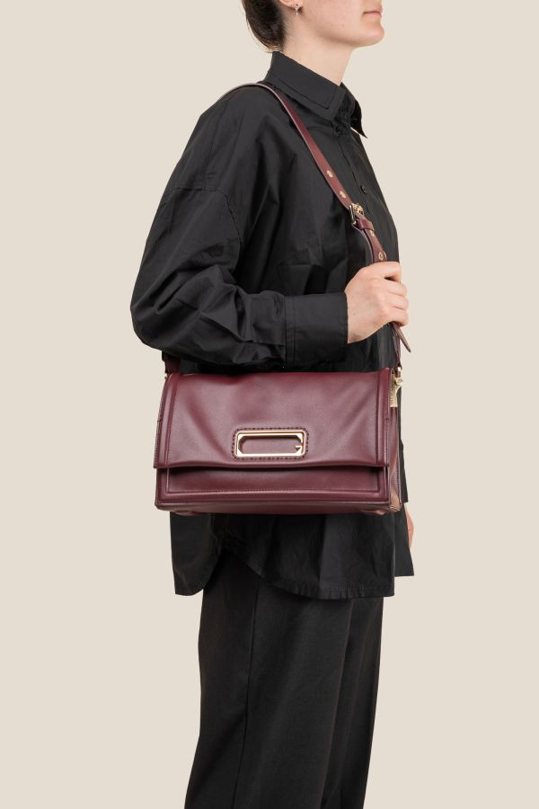 3251 Vitello Soft Amarena 364 Gironacci handcrafted bag, handcrafted leather bag, handcrafted bag, Made in Italy handcrafted bag, 3251 Vitello Soft Amarena 364